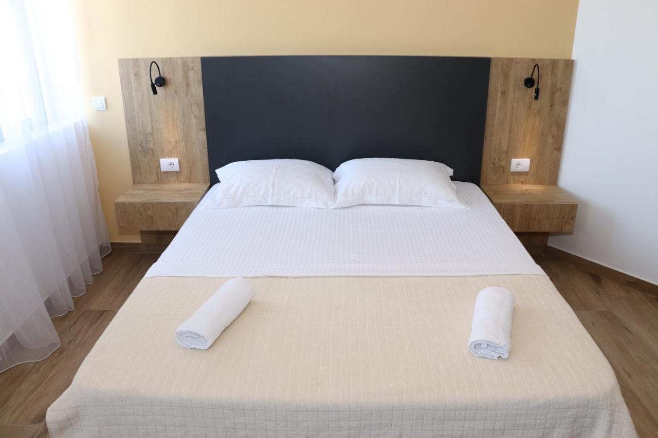 Eagles Apartments & Suites Ulcinj Exterior foto